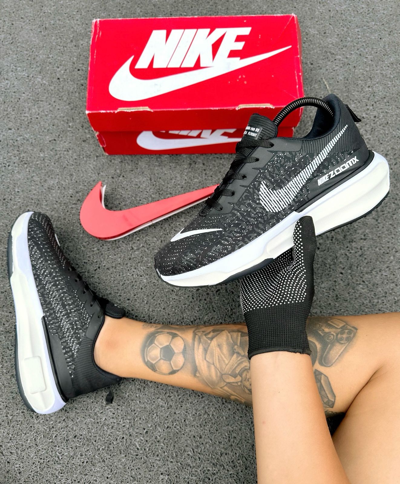 NIKE ZOOMX INVICIBLE