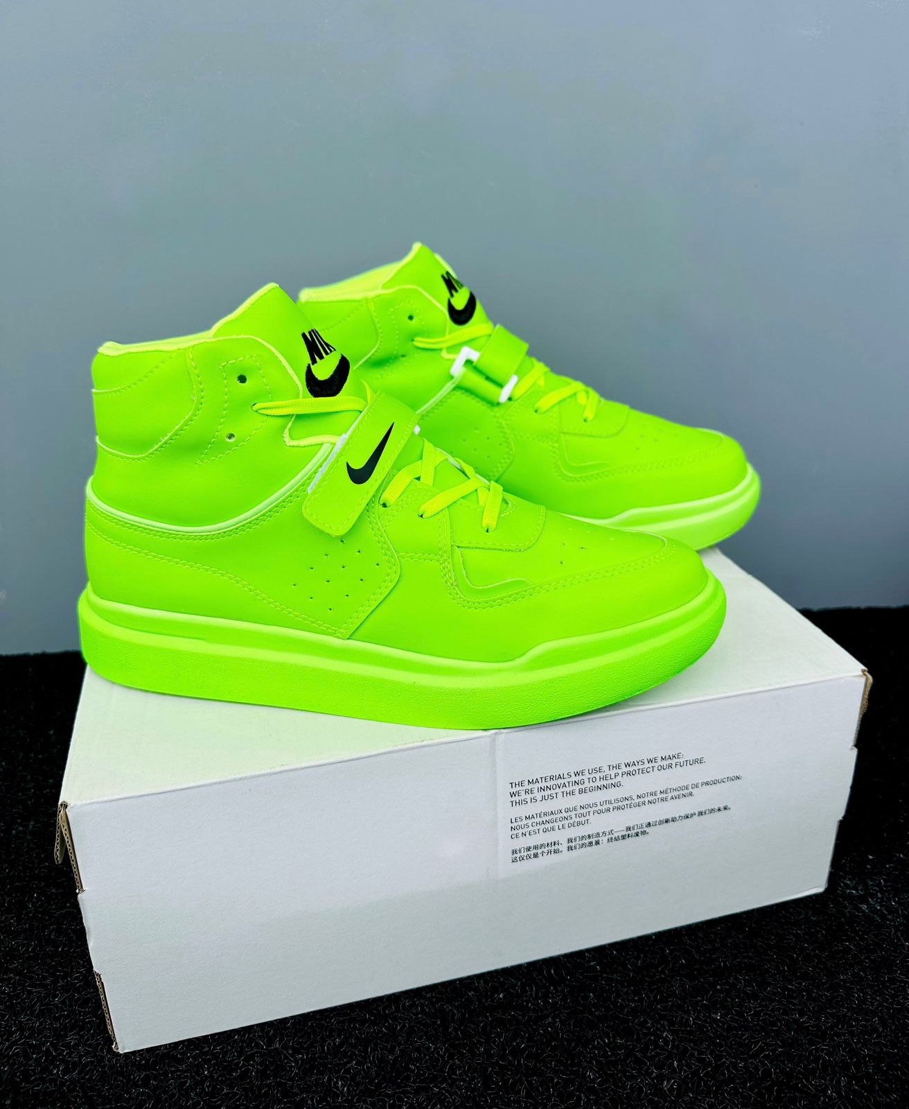 BOTA NIKE CIERRE