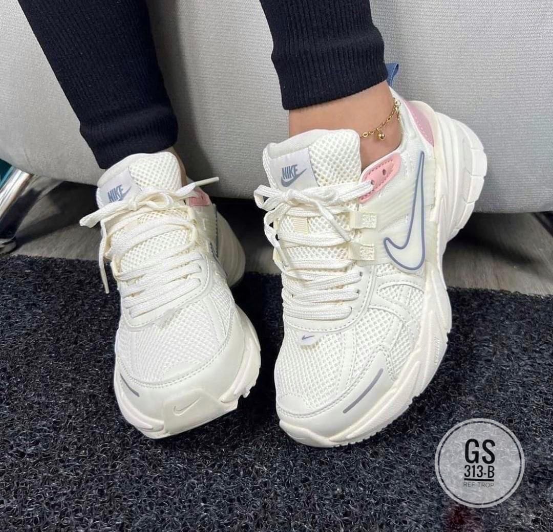 Tenis Deportivo Nike Araña de Dama