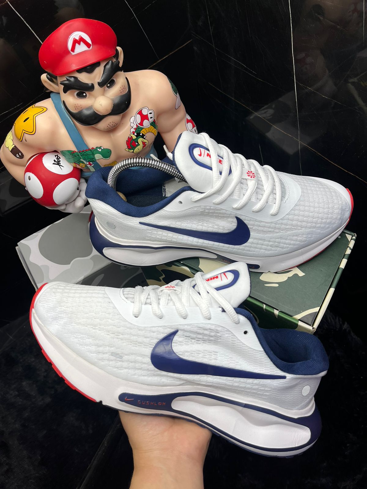 NIKE ZOOM CUSHLON